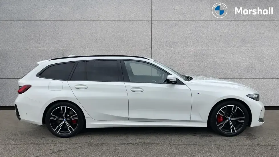 Usado BMW 320 M Sport 184 HP (135 kW) 2025 Branco Carrinha