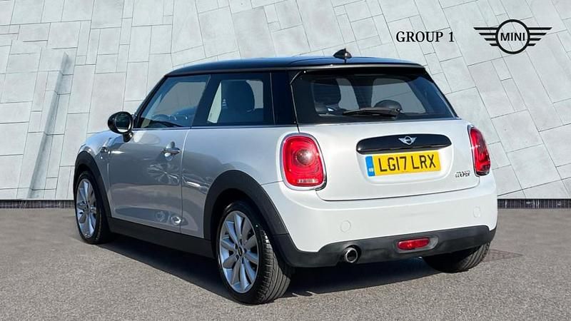 Used Mini Cooper Hatch 134 HP (98 kW) 2017 Silver Hatchback