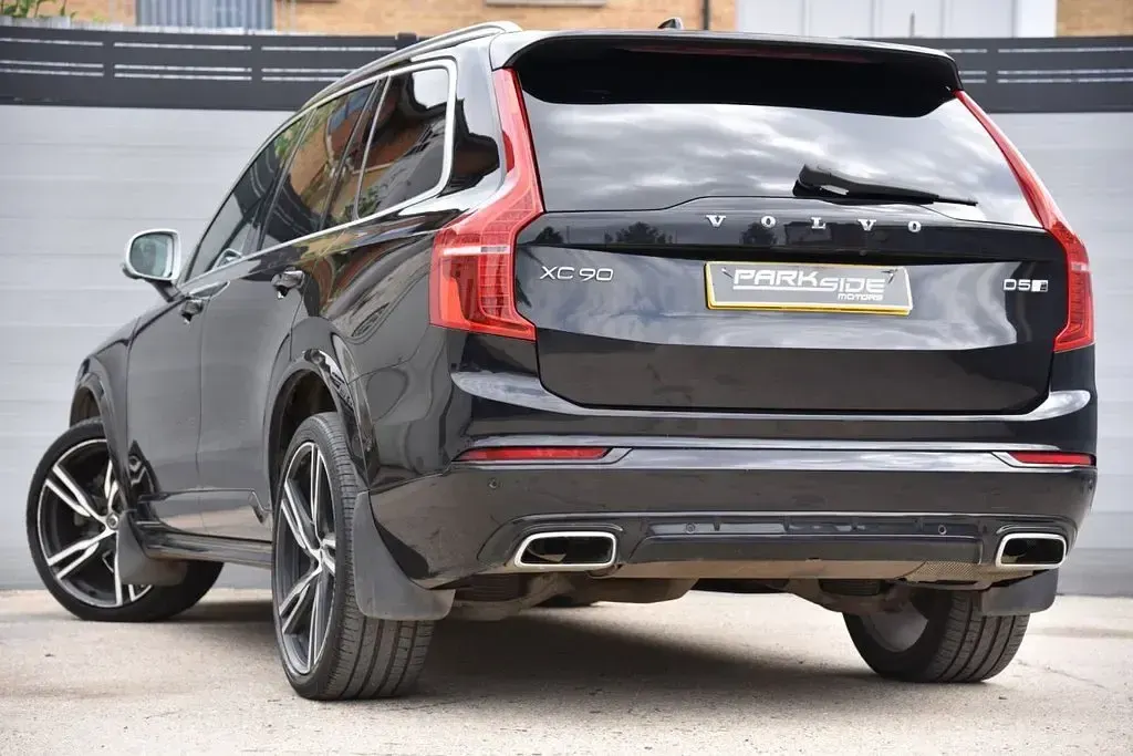 Used Volvo XC90 R-Design Pro 235 HP (172 kW) 2018 Black SUV