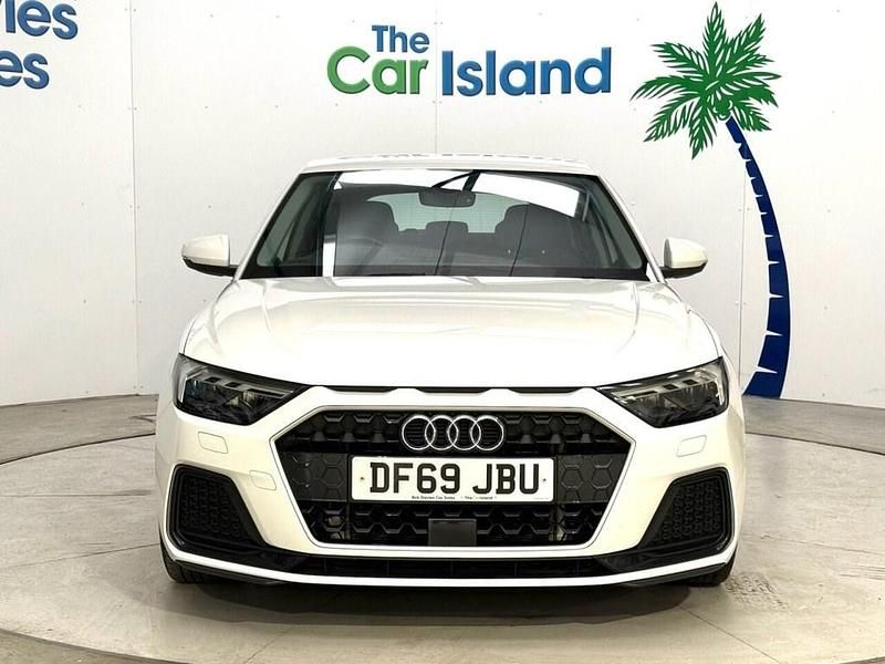 Used Audi A1 Sportback Sport 116 HP (85 kW) 2020 White Hatchback