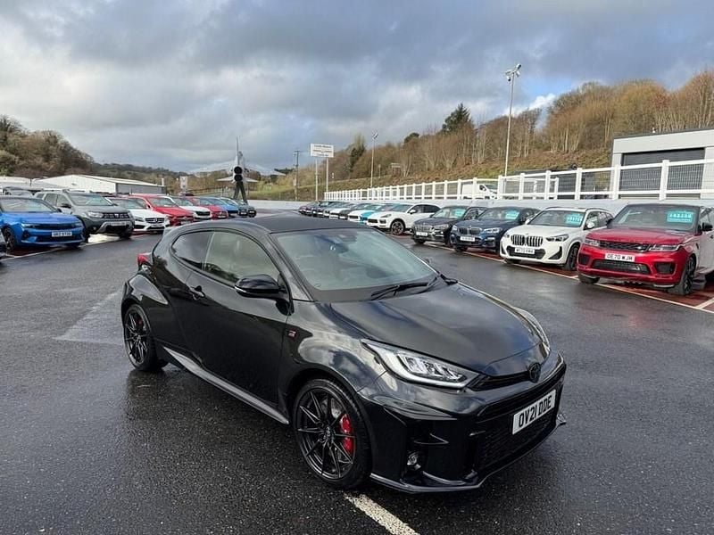 Black Used 2021 Toyota Yaris Hatchback | £25,750 (Good price) - Image 1/3
