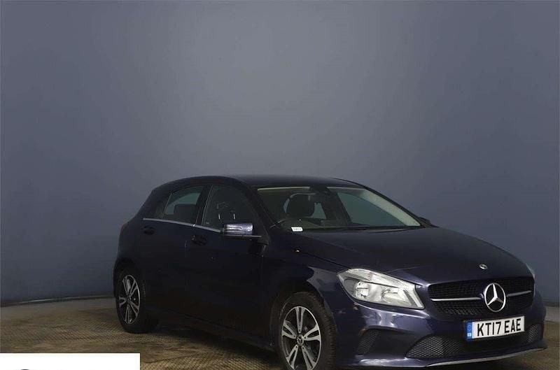 Used Mercedes A180 SE 2017 Blue Hatchback
