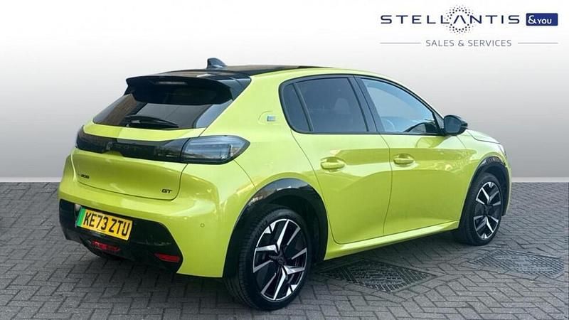 Used Peugeot e-208 GT 113 kW (154 HP) 2024 Yellow Hatchback