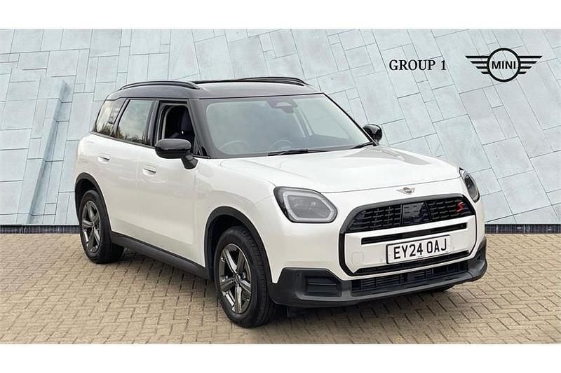 Nanuq white Used 2024 Mini Countryman Classic SUV | £29,499 (Super price) - Image 1/4