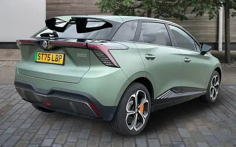 Used MG MG4 EV 319 kW (435 HP) 2025 Green Hatchback