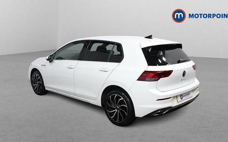 Used VW Golf VIII Edition 131 HP (96 kW) 2023 White Hatchback