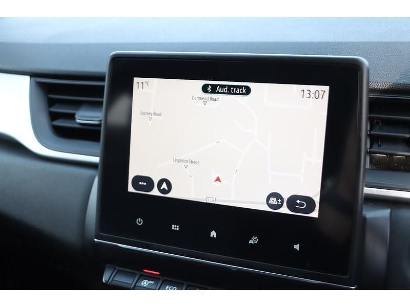 Used Renault Captur Iconic 131 HP (96 kW) 2020 Flame red with diamond black roof SUV