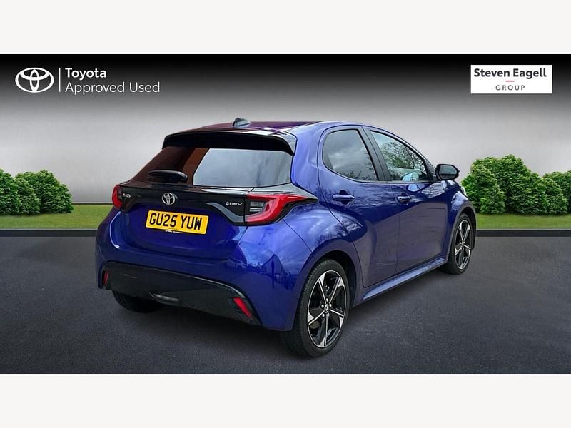 Used Toyota Yaris Hybrid 2025 Blue Hatchback