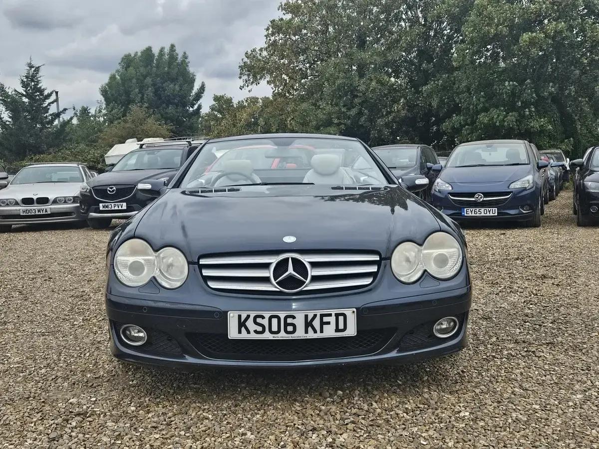 Used Mercedes SL350 272 HP (200 kW) 2006 Black Cabriolet