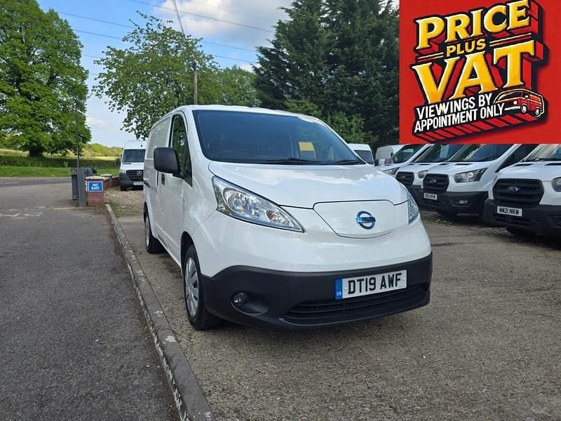 White Used 2019 Nissan e-NV200 Acenta Van | £4,490 (Super price) - Image 1/4