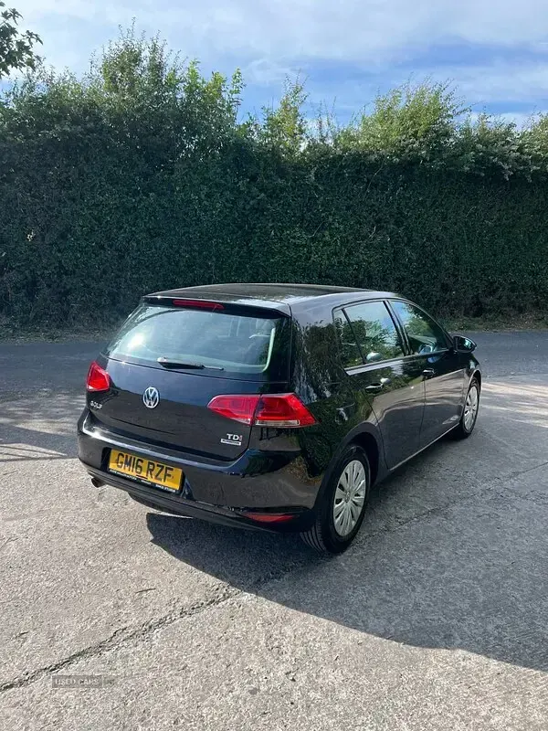 Used VW Golf VII S 110 HP (80 kW) 2016 Black Hatchback