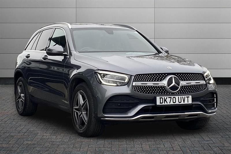 Used Mercedes GLC220 AMG line 194 HP (142 kW) 2021 Selenite grey Estate