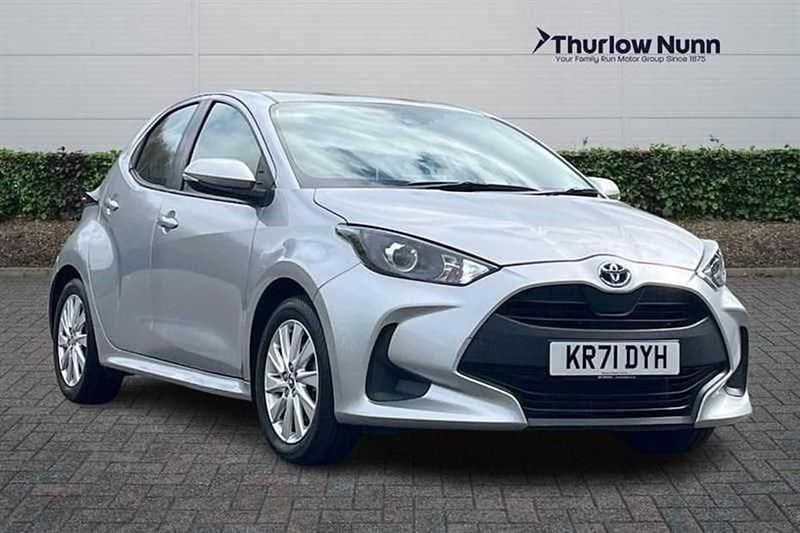 Used Toyota Yaris Hybrid 2021