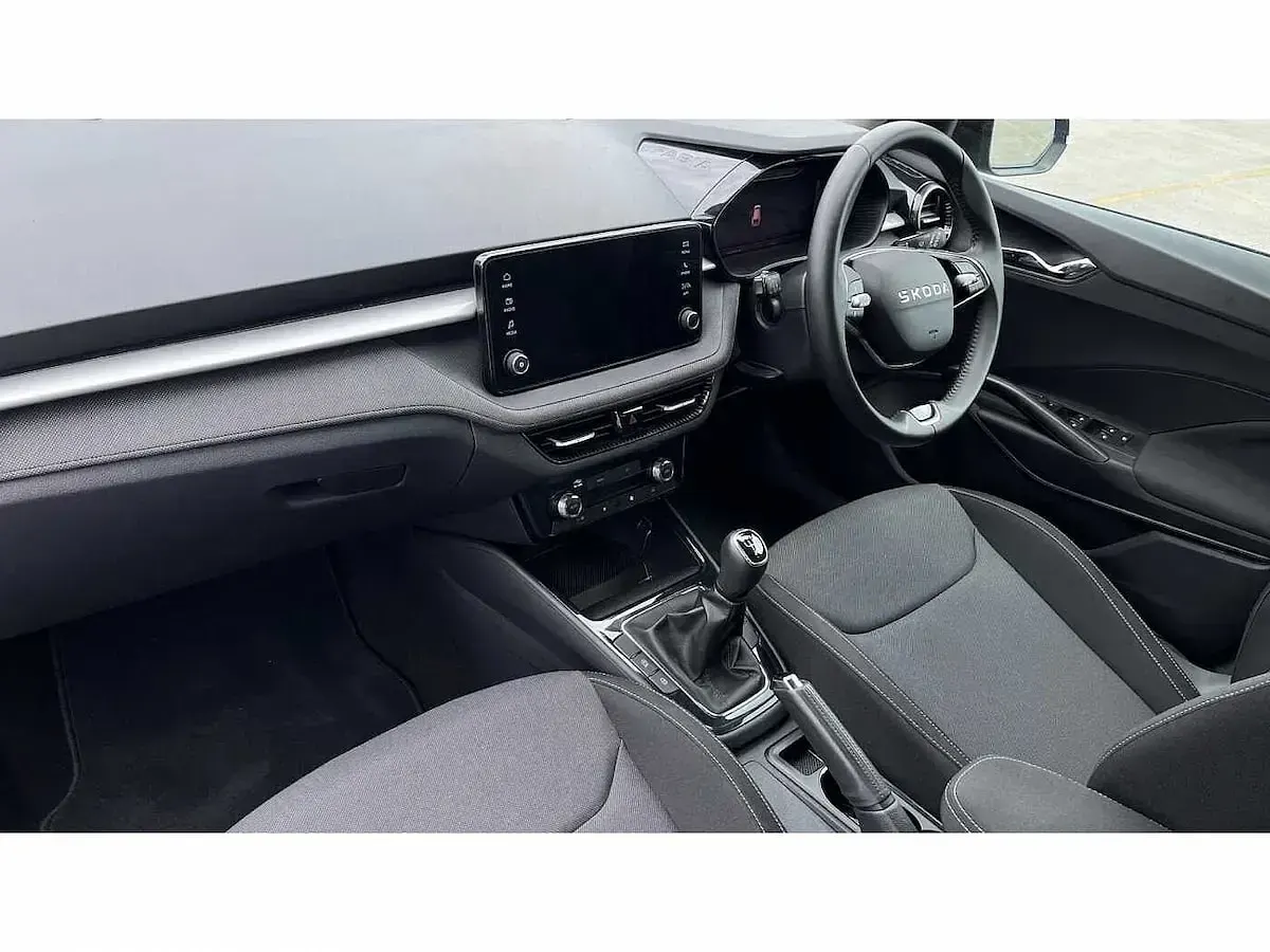 Used Skoda Fabia Design Edition 95 HP (69 kW) 2025 Blue Hatchback