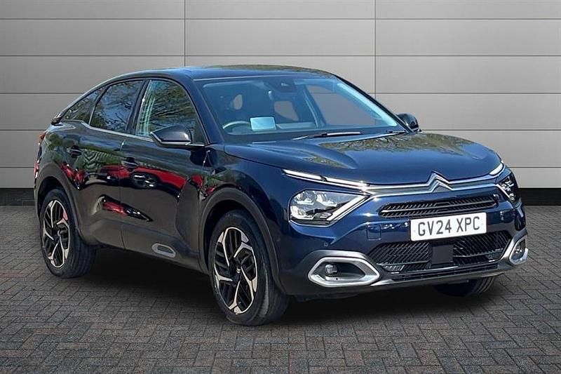 Used Citroën C4 PureTech 131 HP (96 kW) 2024 Eclipse blue SUV