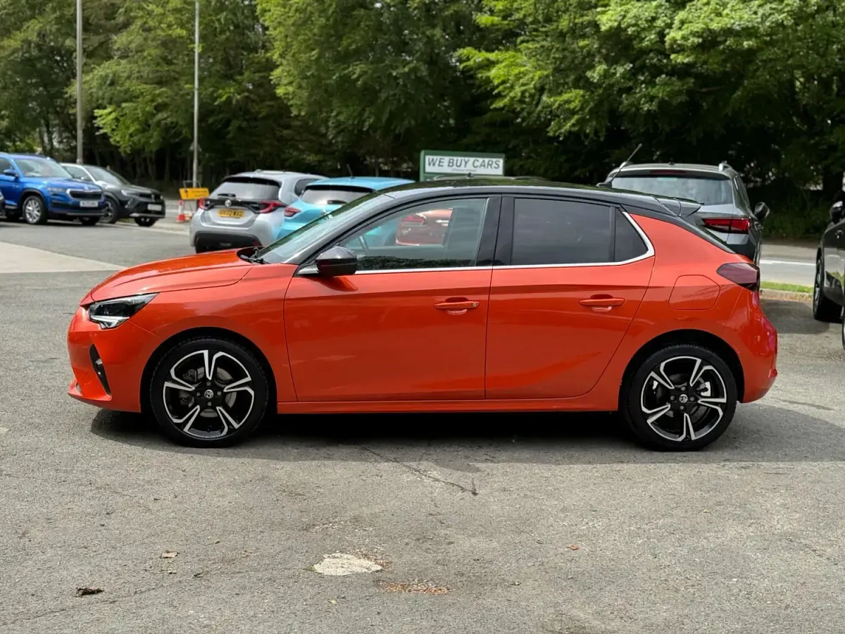 Second-hand Vauxhall Corsa Elite 2021 Portocaliu Hatchback