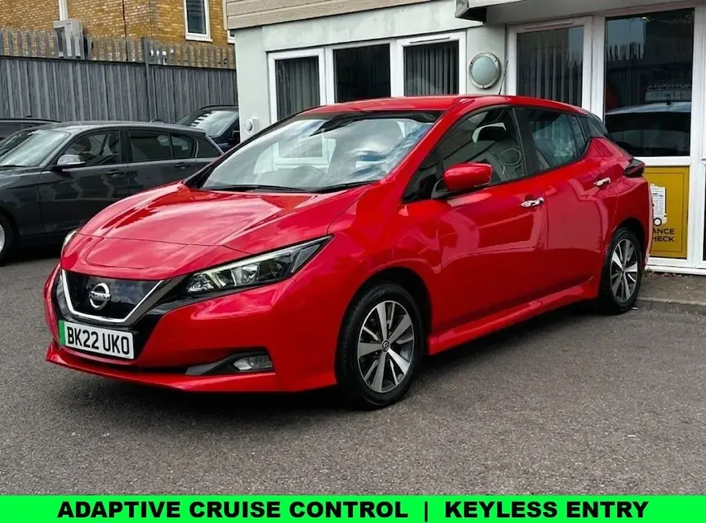 Used Nissan Leaf Acenta 110 kW (150 HP) 2022 Red Hatchback