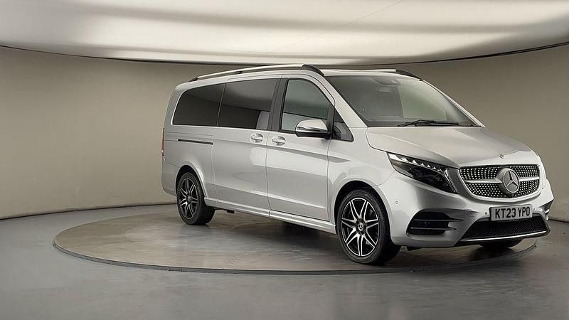 Used Mercedes V220 AMG line 163 HP (119 kW) 2023 Silver MPV