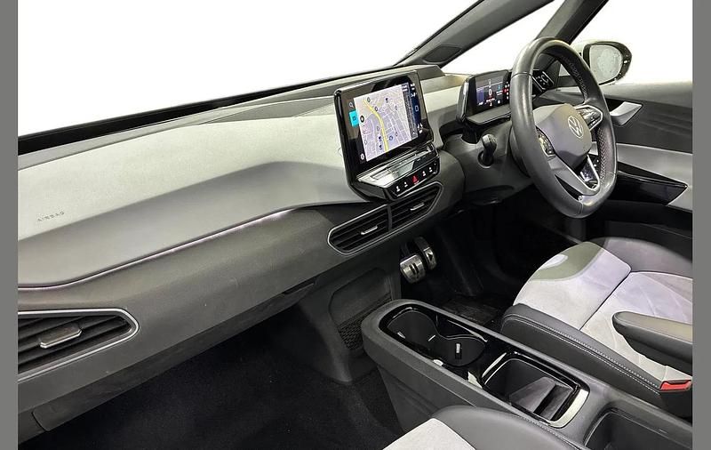 Used VW ID.3 Pro Performance 150 kW (204 HP) 2023 White Hatchback