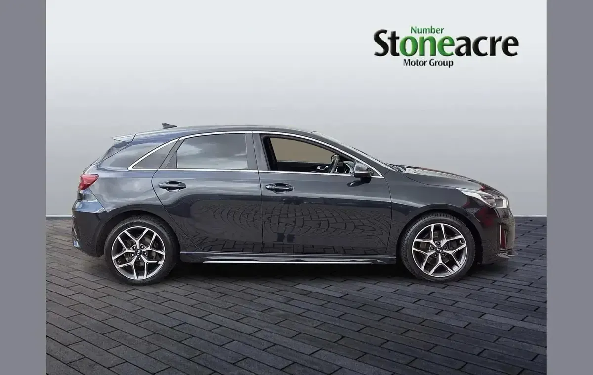 Usado Kia Ceed GT-Line 140 HP (102 kW) 2019 Preto Citadino
