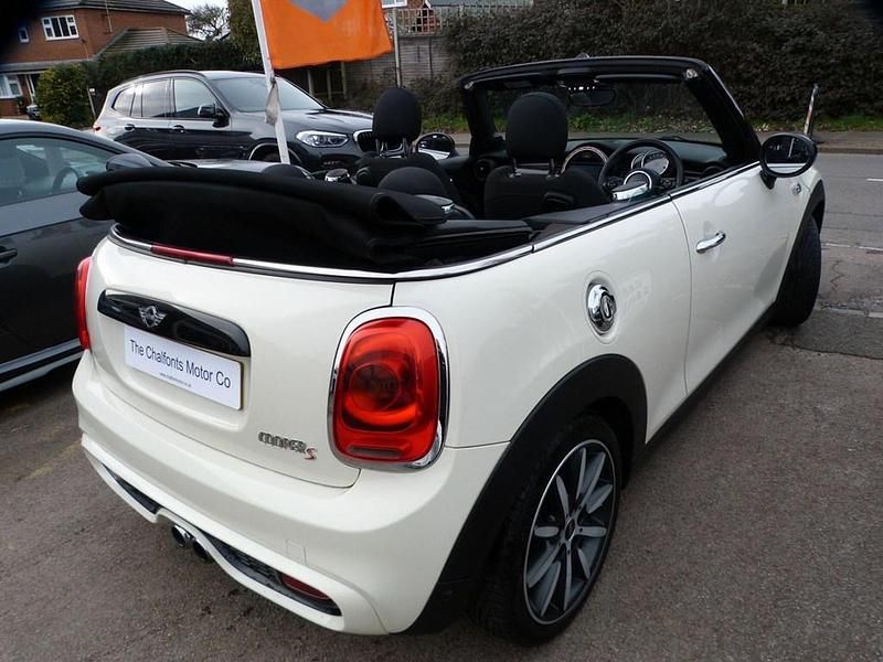 Używany Mini Cooper S Cabriolet 2016 Biały Kabriolet