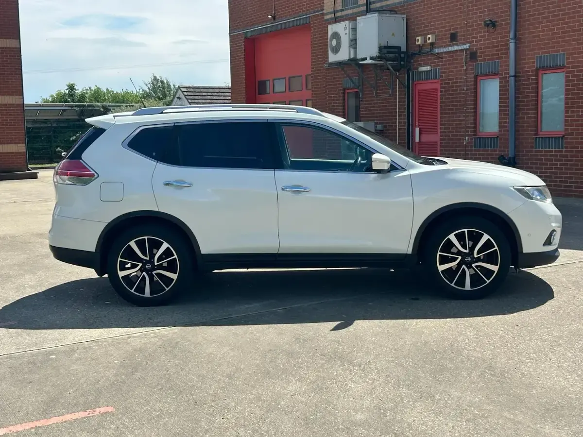 Used Nissan X-Trail Tekna 130 HP (95 kW) 2016 White SUV