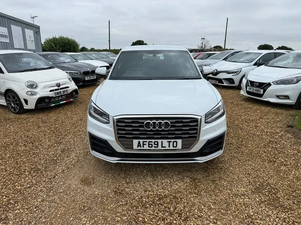 Used Audi Q2 S-Line 150 HP (110 kW) 2019 White SUV