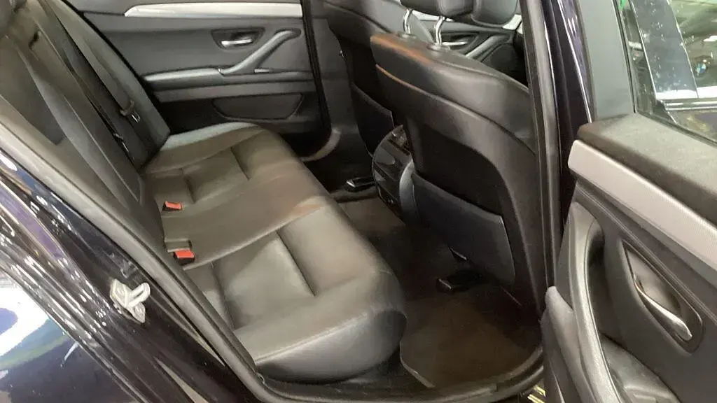 Begagnad BMW 520 M Sport 2012 Svart Sedan
