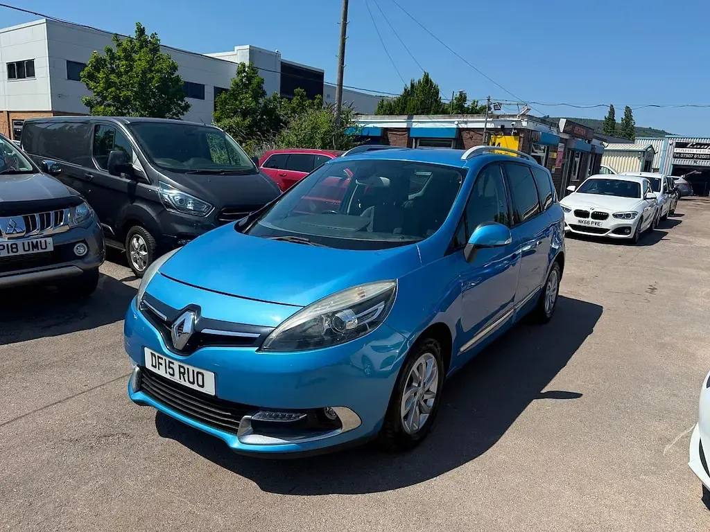 Used Renault Grand Scénic Dynamique 2015 Blue MPV
