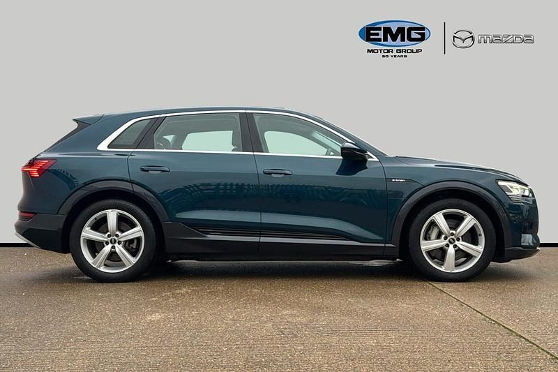 Used Audi e-tron Business 230 kW (313 HP) 2021 Blue SUV