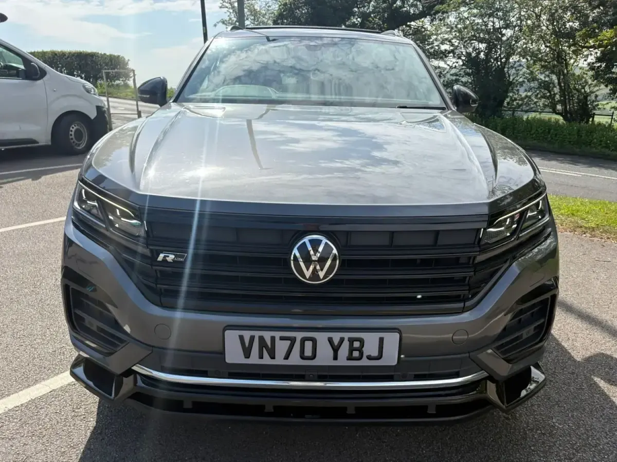 Usado VW Touareg Black Edition 286 HP (210 kW) 2020 Cinzento SUV