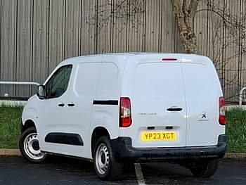 Used Peugeot Partner Premium 131 HP (96 kW) 2023 White MPV