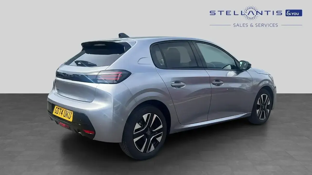 Used Peugeot 208 Allure 99 HP (72 kW) 2025 Grey Hatchback