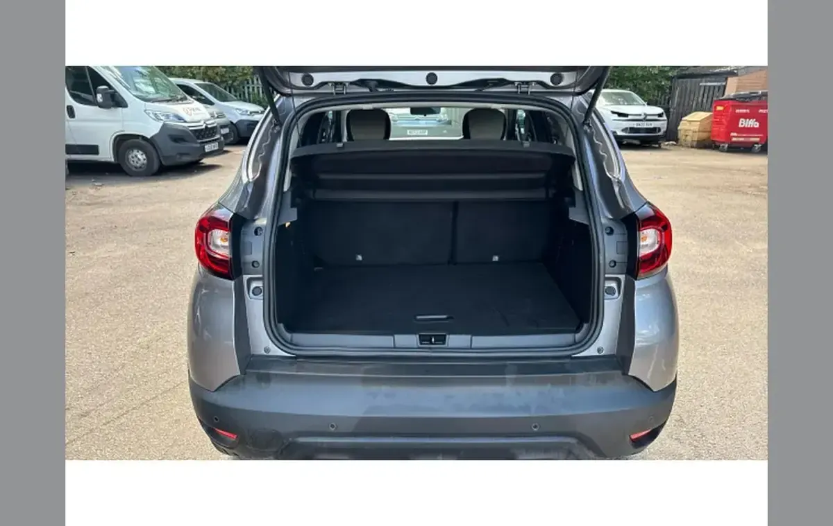 Used Renault Captur Iconic 88 HP (64 kW) 2019 Other SUV