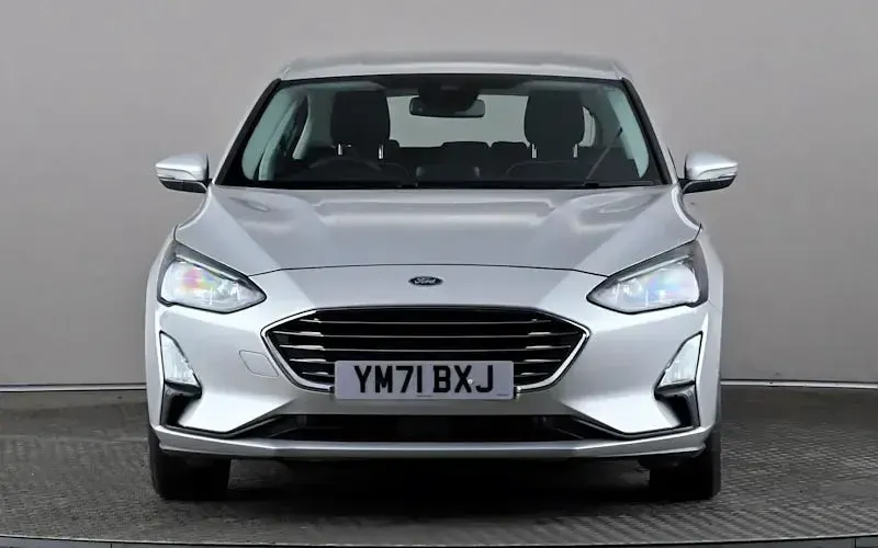 Used Ford Focus Titanium 125 HP (91 kW) 2021 Silver Hatchback