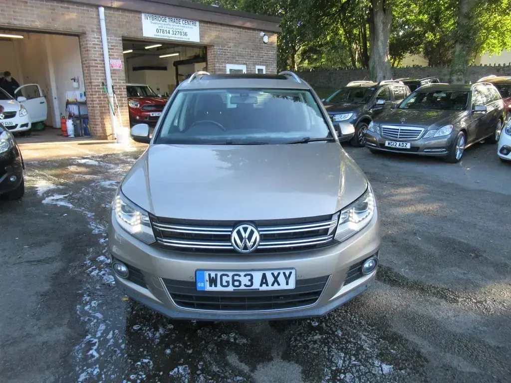 Used VW Tiguan Match 177 HP (130 kW) 2013 Beige SUV