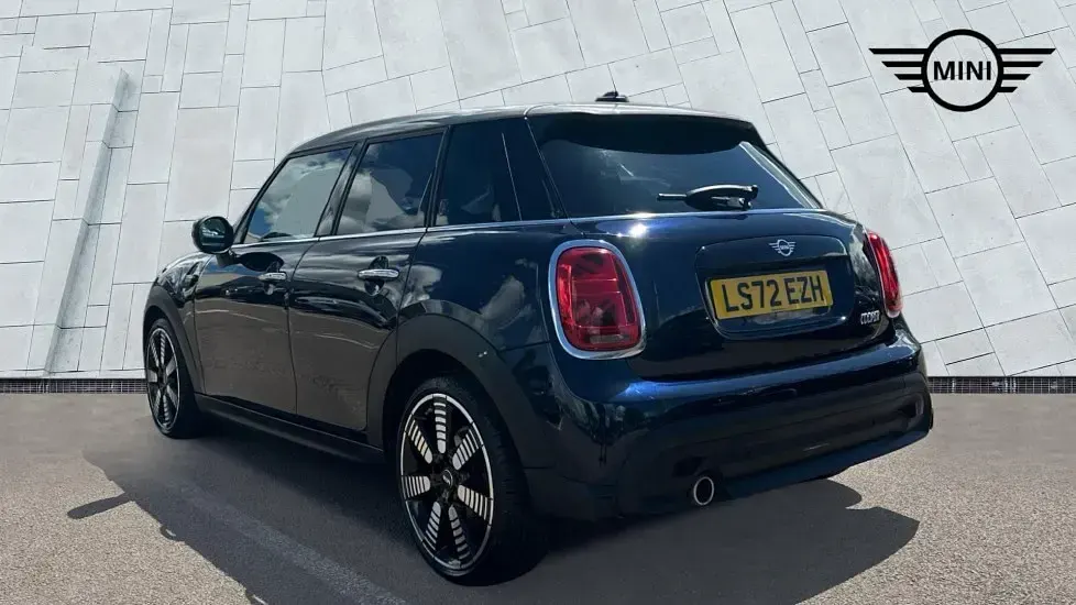 Used Mini Cooper Exclusive 134 HP (98 kW) 2022 Black Hatchback