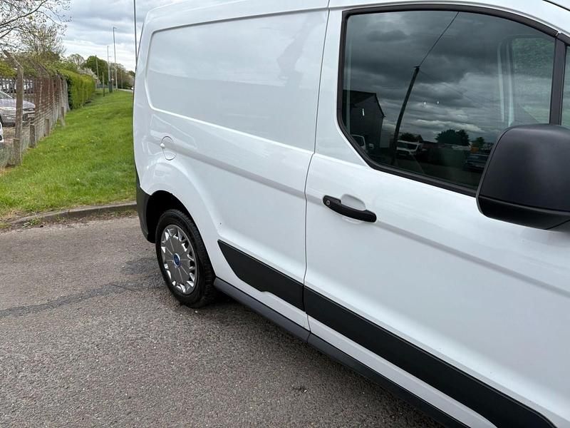 Used Ford Transit Connect 100 HP (73 kW) 2017 White MPV