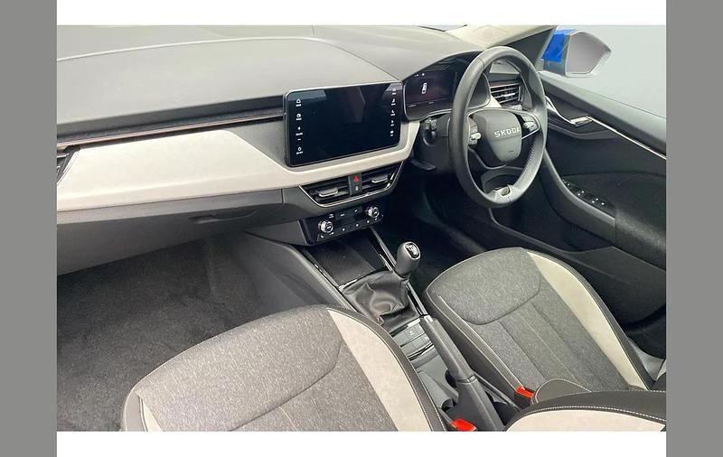 Used Skoda Kamiq SE L 113 HP (83 kW) 2025 Race blue metallic SUV