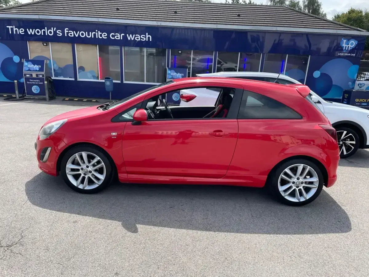 Usado Vauxhall Corsa SRi 2013 Vermelho Citadino