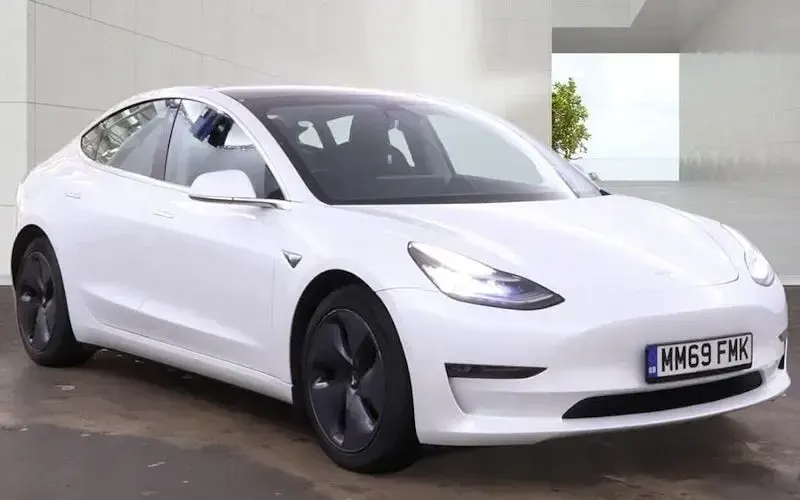 Używany Tesla Model 3 Long Range AWD 258 kW (351 KM) 2023 Sedan/Limuzyna