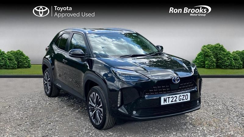 Black Used 2022 Toyota Yaris Hybrid Hatchback | £23,895 - Image 1/4