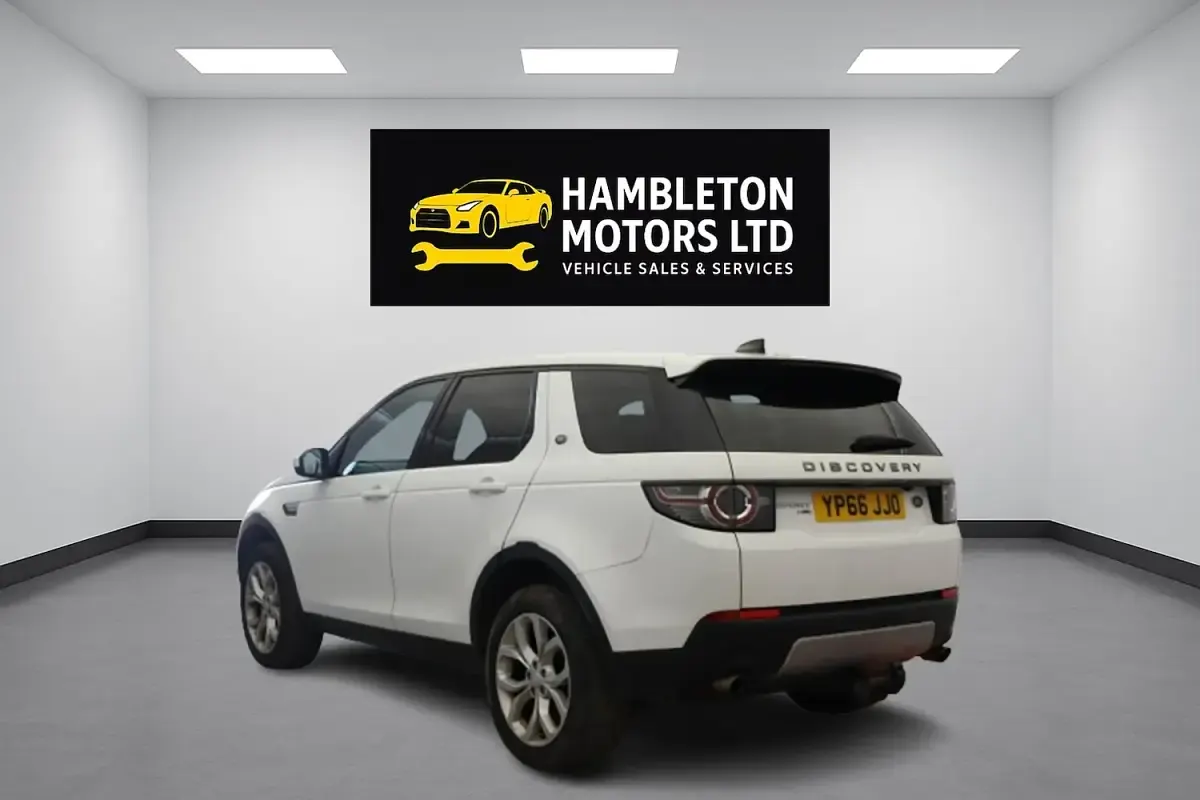 Used Land Rover Discovery 4 HSE 180 HP (132 kW) 2016 White SUV