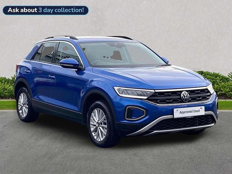 Blue Used 2022 VW T-Roc Life SUV | £19,750 (Fair price) - Image 1/4