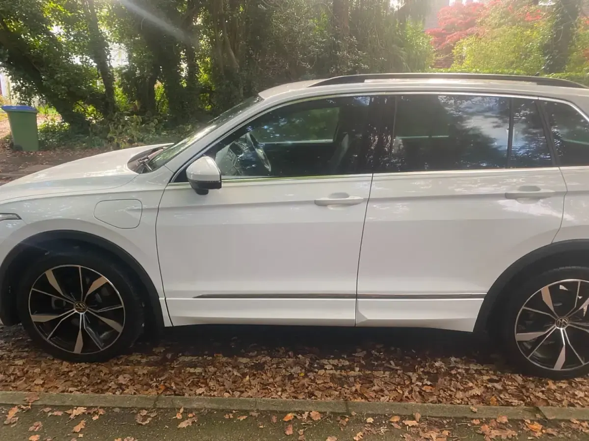 Usado VW Tiguan R-line 245 CV (180 kW) 2023 Blanco SUV