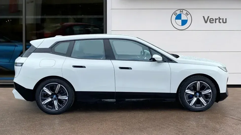 Used BMW iX M Sport 239 kW (326 HP) 2024 White SUV
