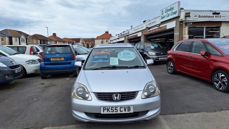 Silver Used 2005 Honda Civic Executive Hatchback | £2,695 (Expensive) - Image 1/4