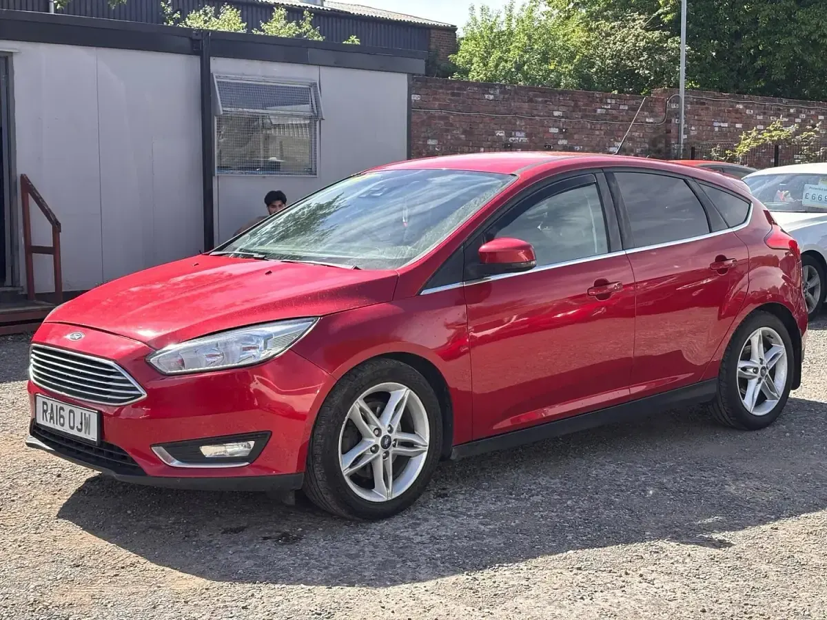 Used Ford Focus Titanium 2016 Red Hatchback