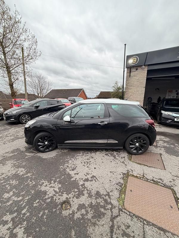 Used Citroën DS3 PureTech 2015 Black Hatchback