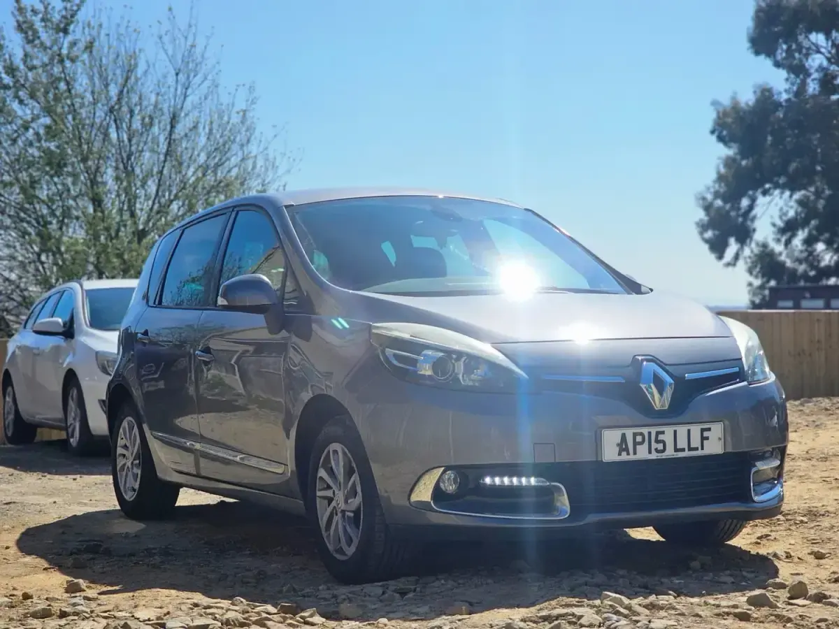Begagnad Renault Scénic III Dynamique 2015 Grå Minibuss